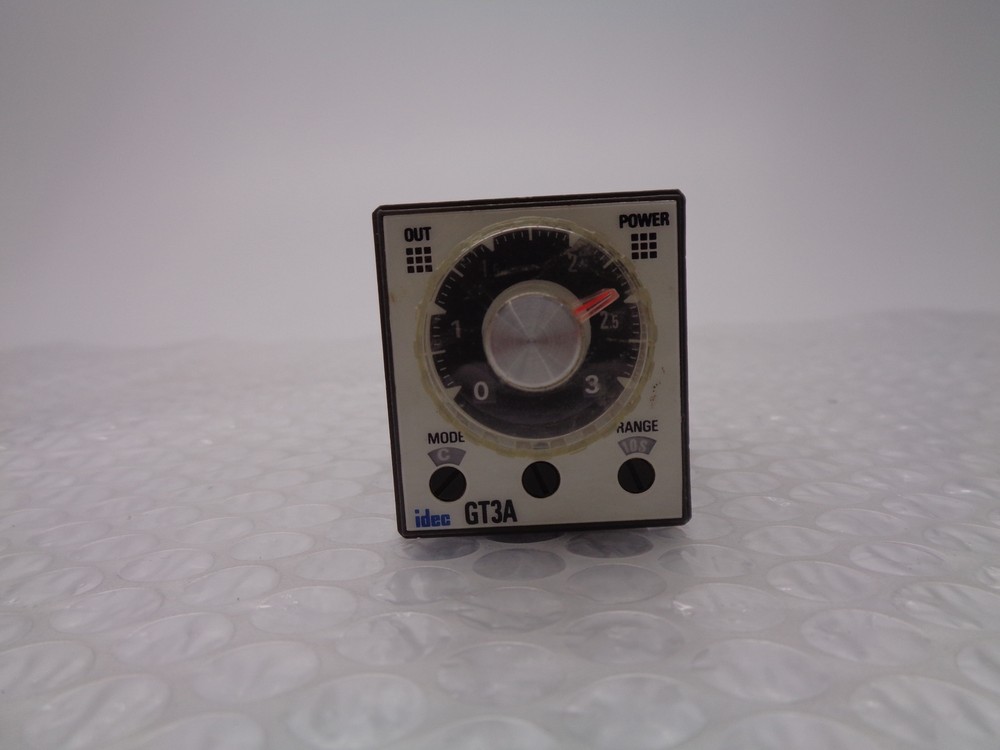IDEC GT3A-4AF20 TIMER (AS PICTURED) NSNP