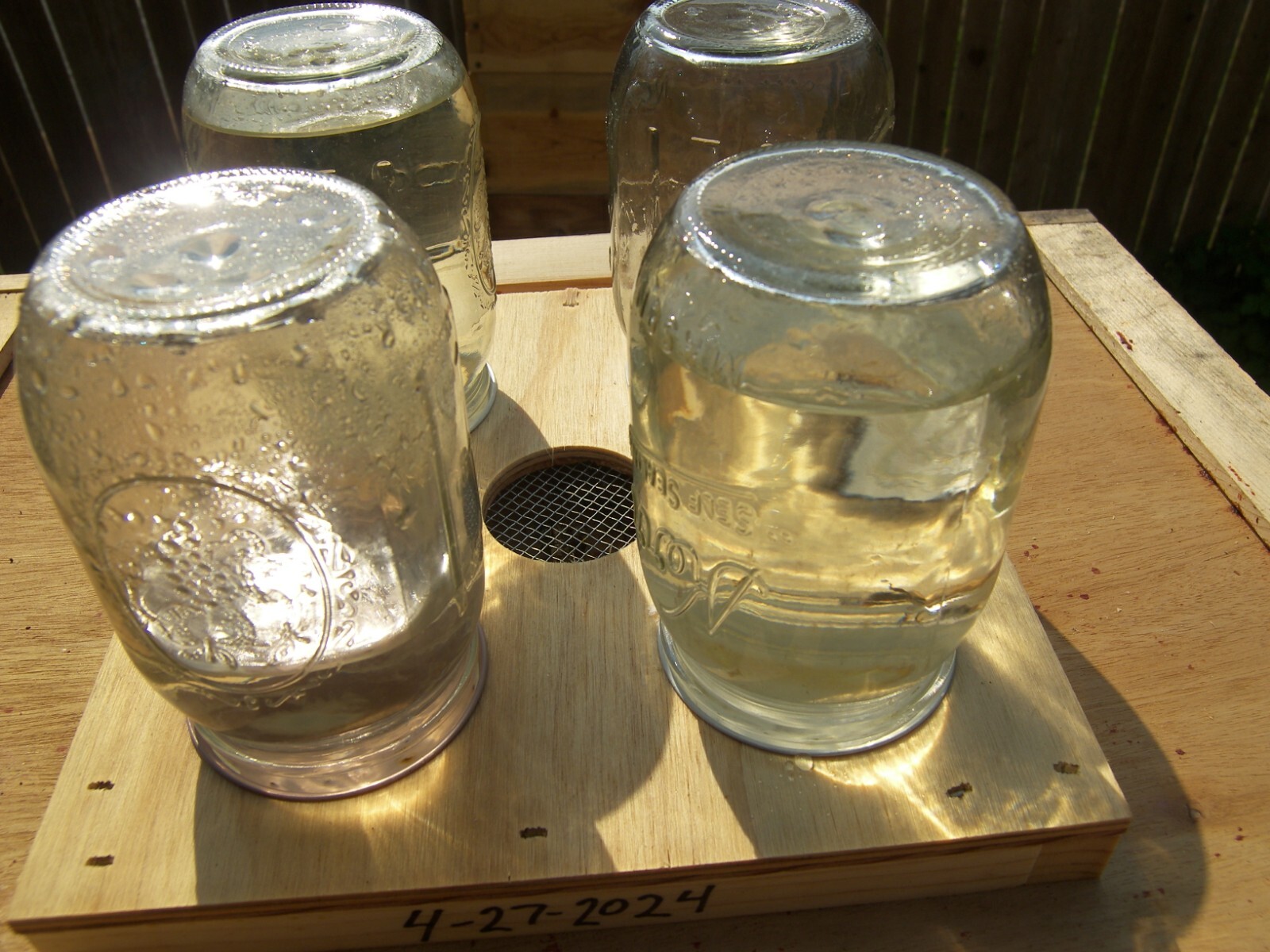 Top Beehive Feeder, Easy to Use and Convenient, 4 Jar Capacity New Handmade USA