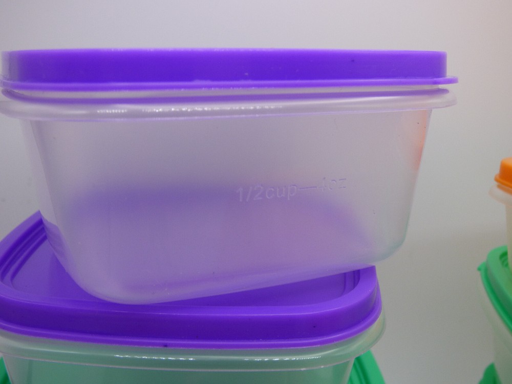 Micro Storage Containers / Measuring Cups - Plastic - Set of 10
