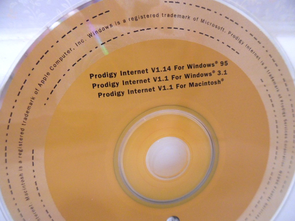 5 Vintage Prodigy Internet CDs