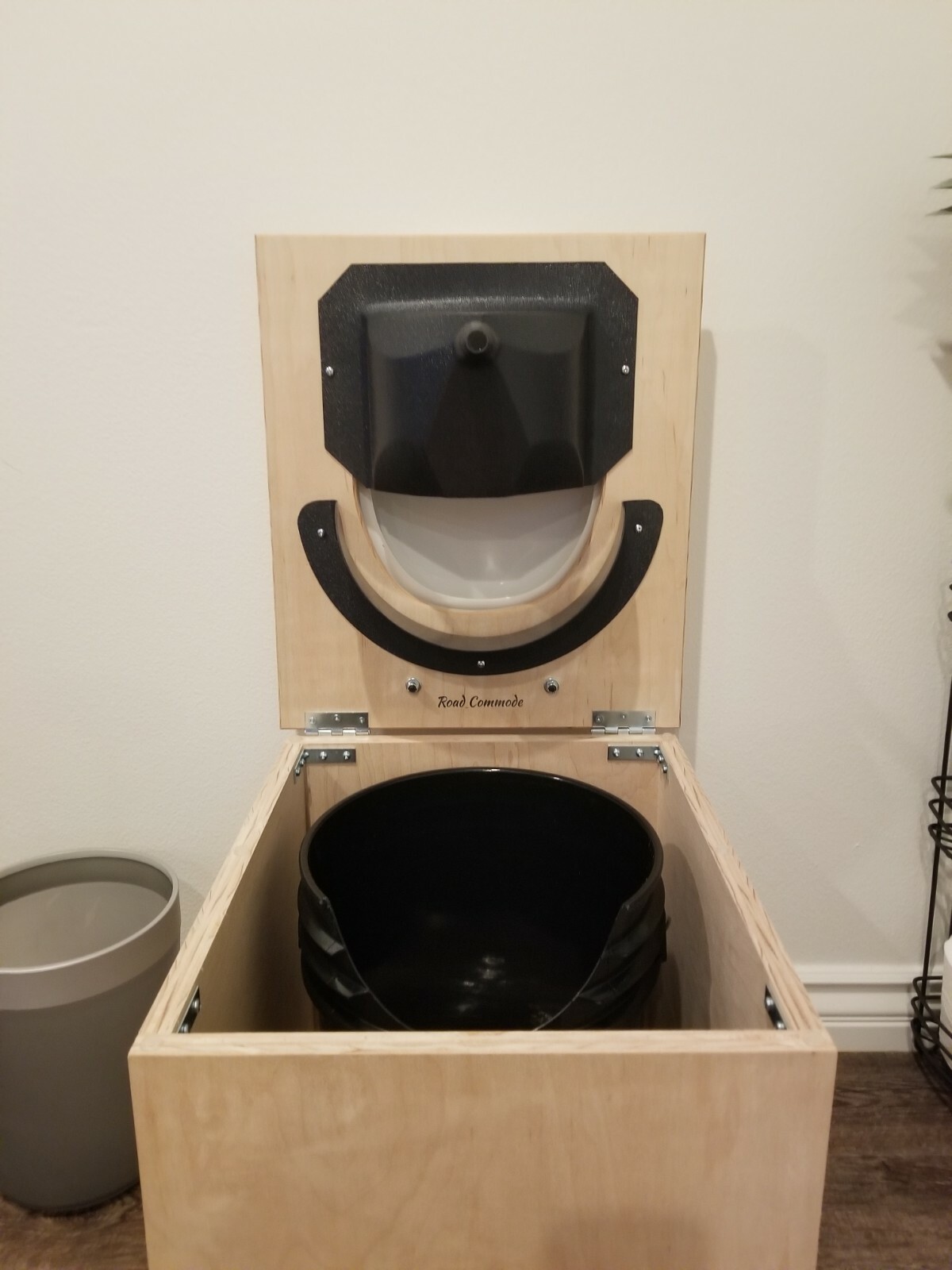Road Commode Composting Toilet with Urine Diverter