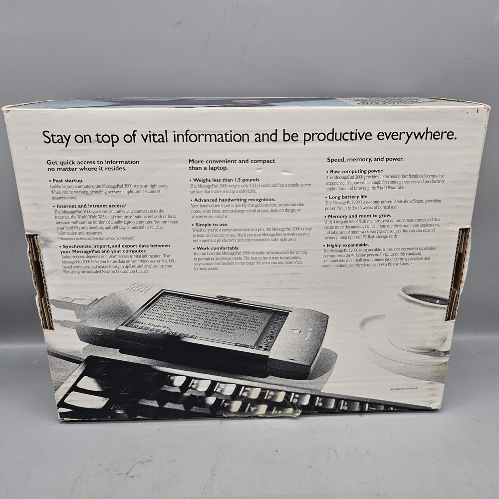 Newton/ Apple MessagePad 2000 Bundle in BOX ALL ORIGINAL Paperwork ACCESSORIES