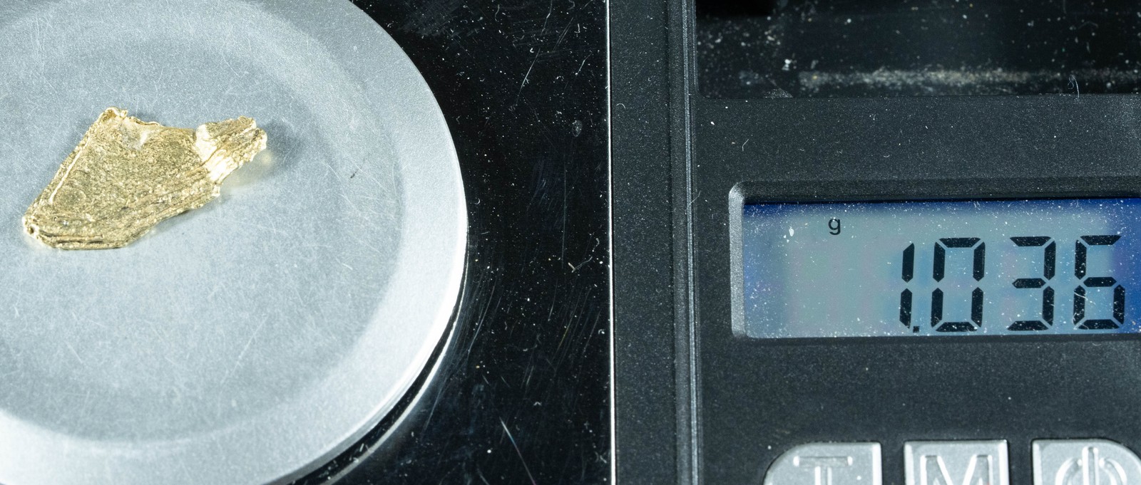 #10 Alaskan BC Leaf Exotic Shaped Gold Nugget 1.03 Grams