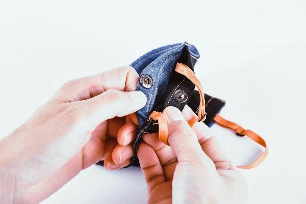 100% Cotton Double Layer Adjustable Denim Face Mask with Filter Pocket. Size M.
