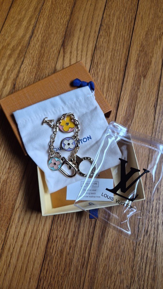 Bag Charm With Dust Bag And Gift Box