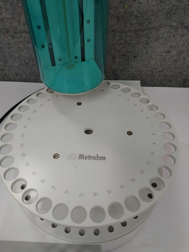 Metrohm 863 Compact Autosampler 2.863.0010 for IC Ion Chromatography Injection