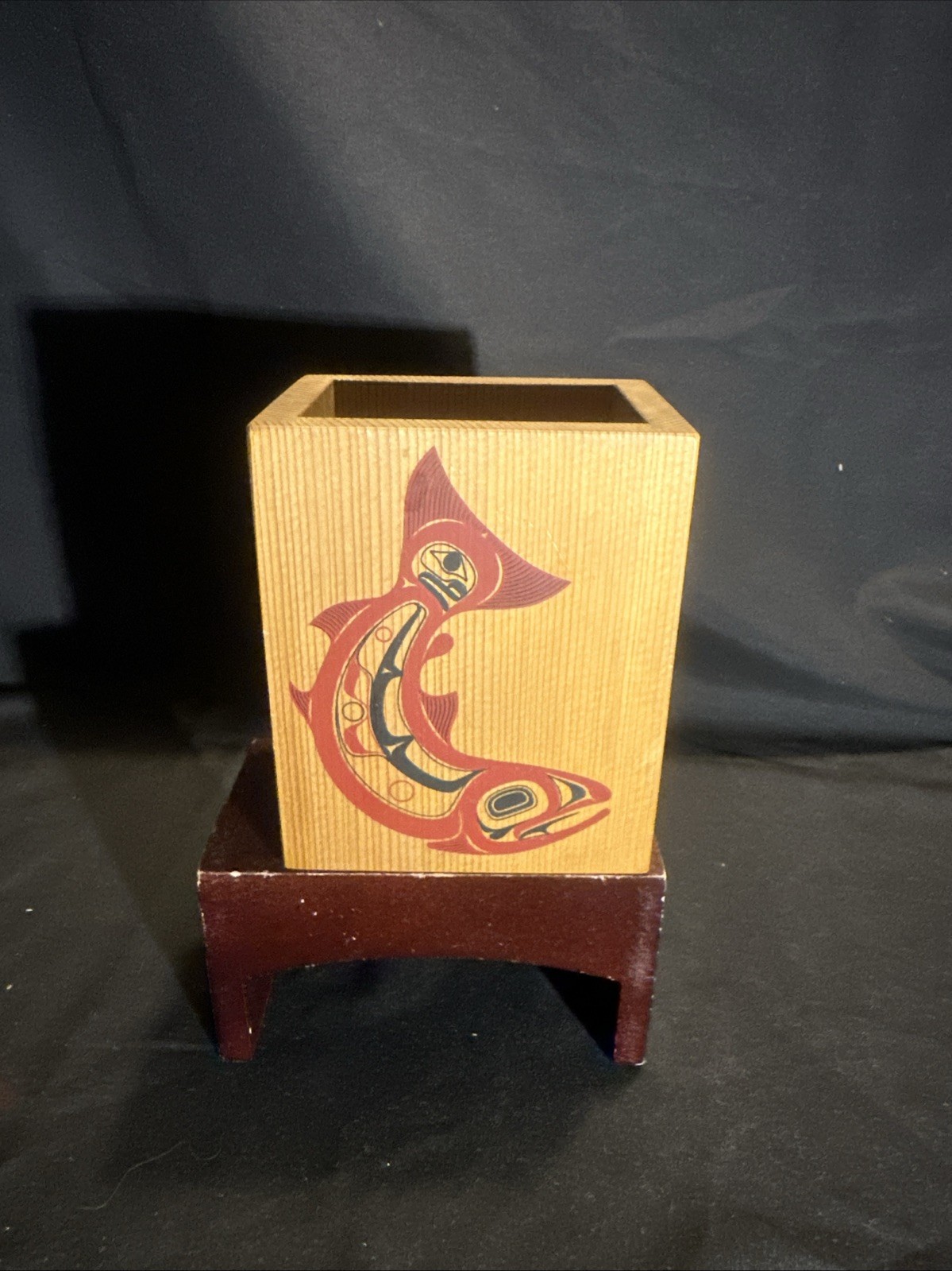 1989 Signed P DUNTHORNE UPPER SKAGIT Northwest Native Wood pencil holder Fish