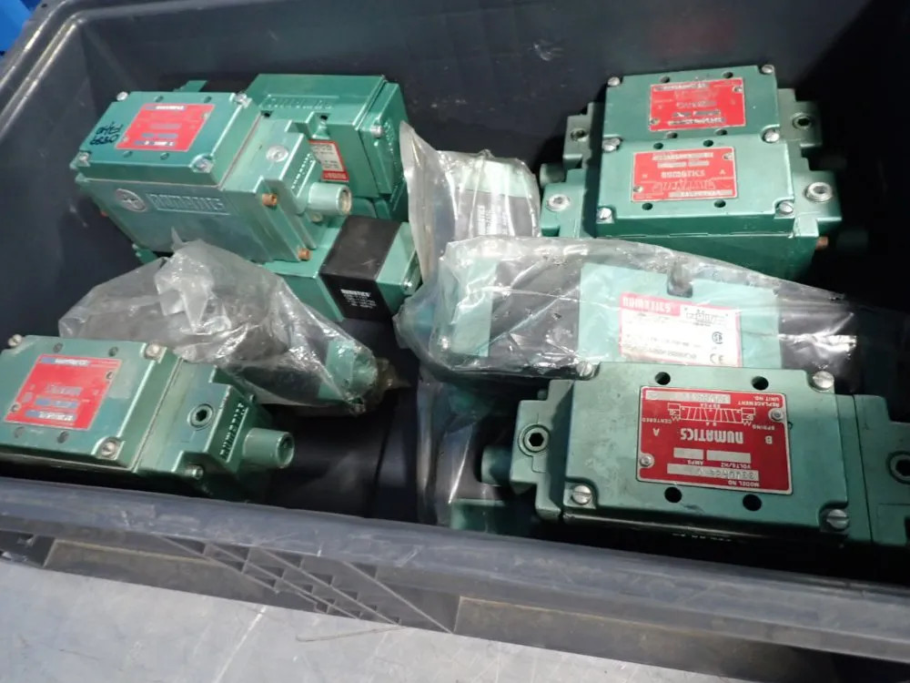NUMATICS SOLENOID VALVES 08251470896