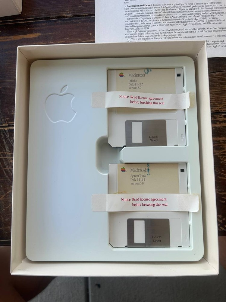 Apple Macintosh System Software Update Version 5.0 Boxed w Disks Manuals