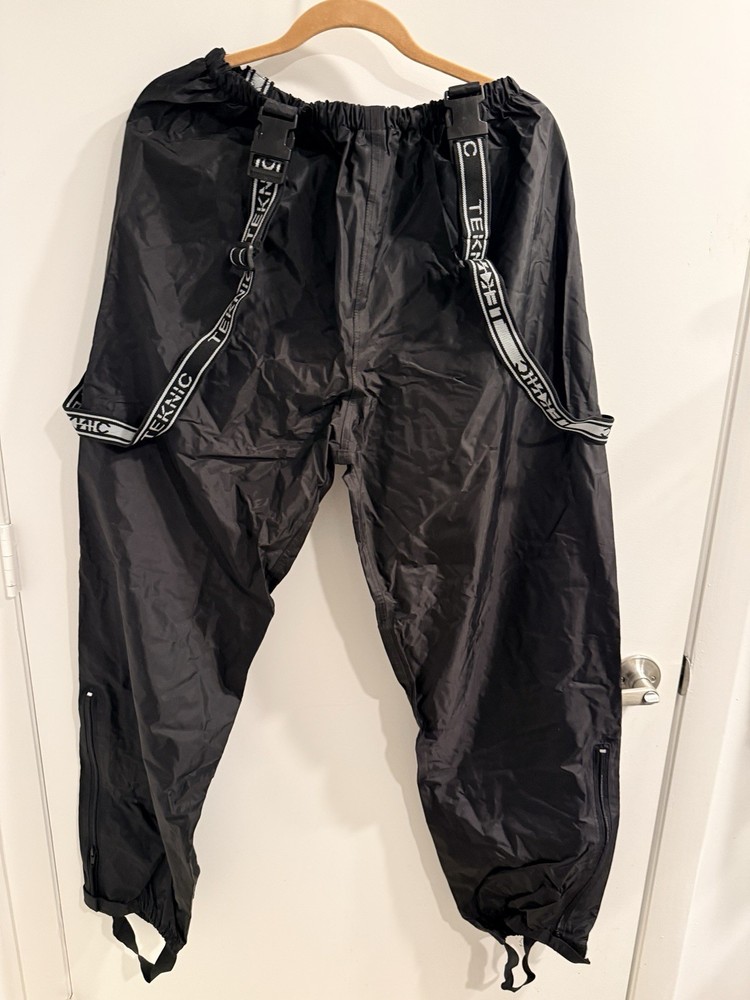 Teknic Waterproof Motorcycle Reflective Rain Jacket & Pants