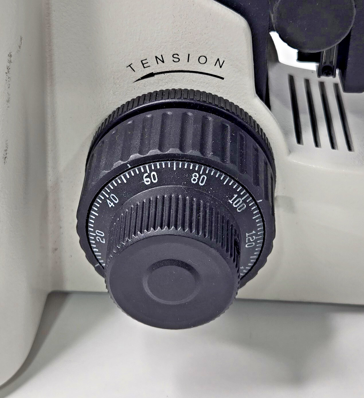 Motic BA210E LED Compound Binocular Microscope with 4X/0.10 Objective Tested