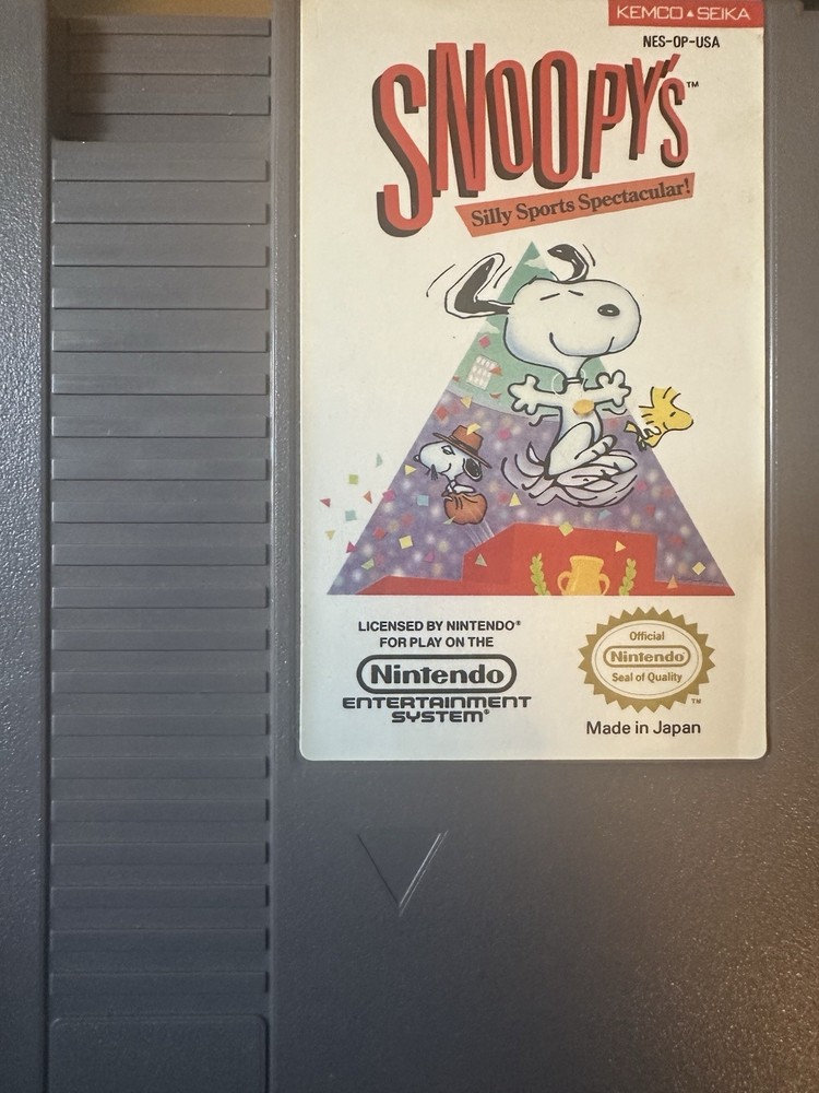 Nintendo NES Gray w/ multiple games