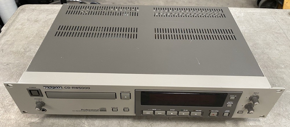 Tascam CD-RW5000 Rack-Mounted CD Rewritable Recorder Player - WORKING *READ*