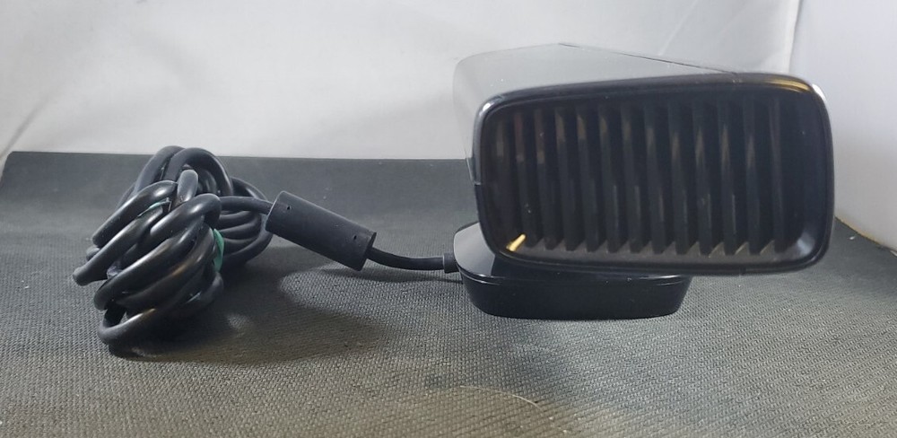 Xbox 360 Kinect Bundle: Sensor Bar, Kinectimals & Kinect Adventures, Tested #1