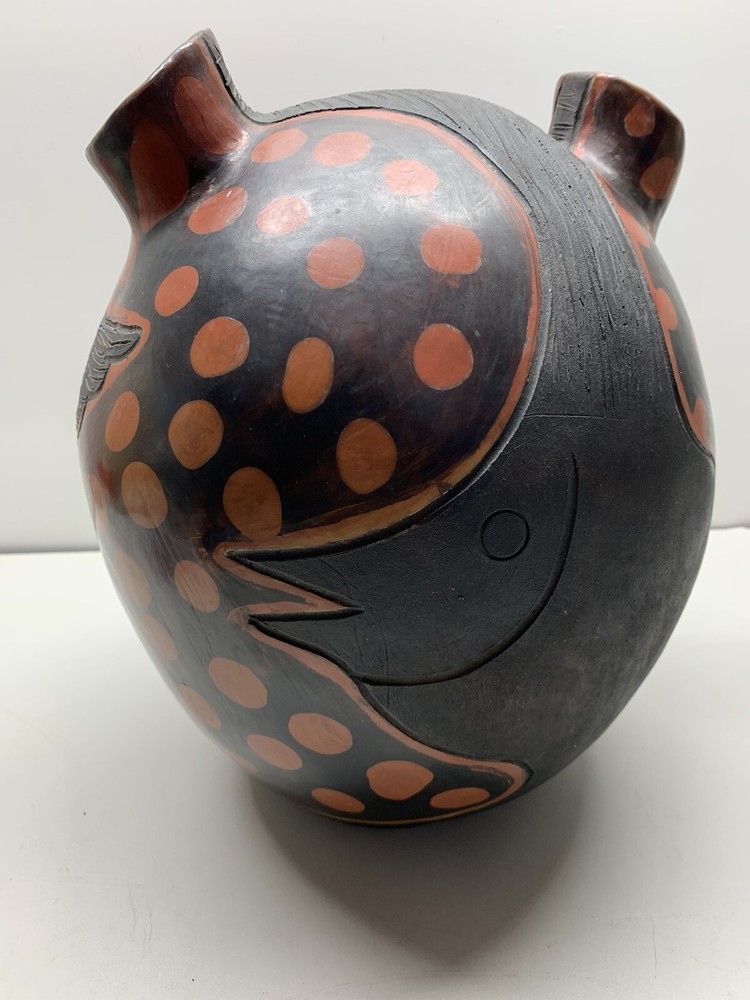 Taller Maximo Inga Pottery Vase