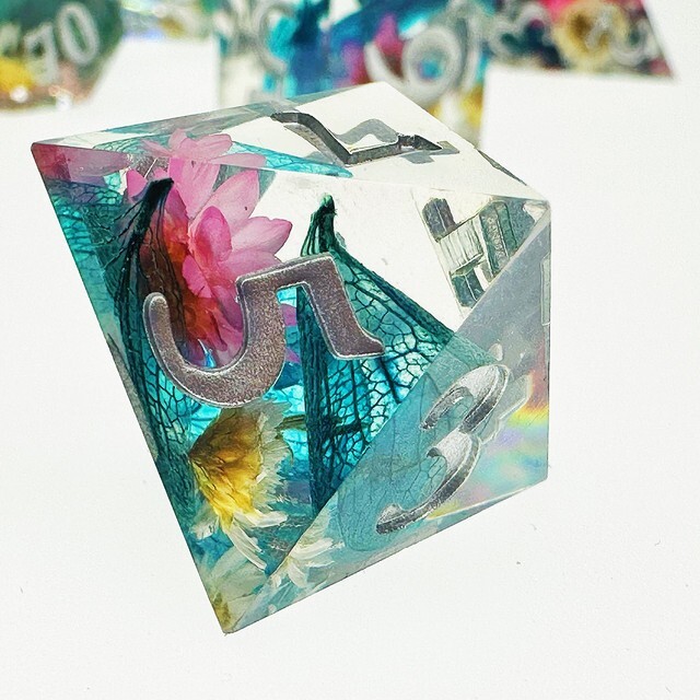 Sage's Spring Florets Sharp Edge Resin Dice Set