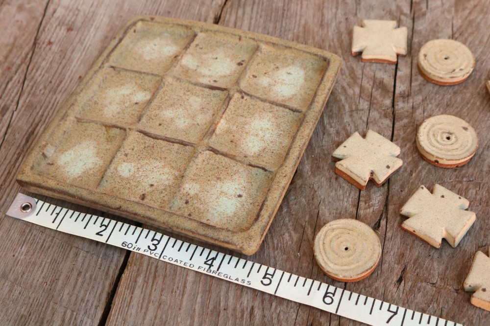 HANDMADE Clay Art Simple TIC TAC TOE GAME Earthware XP