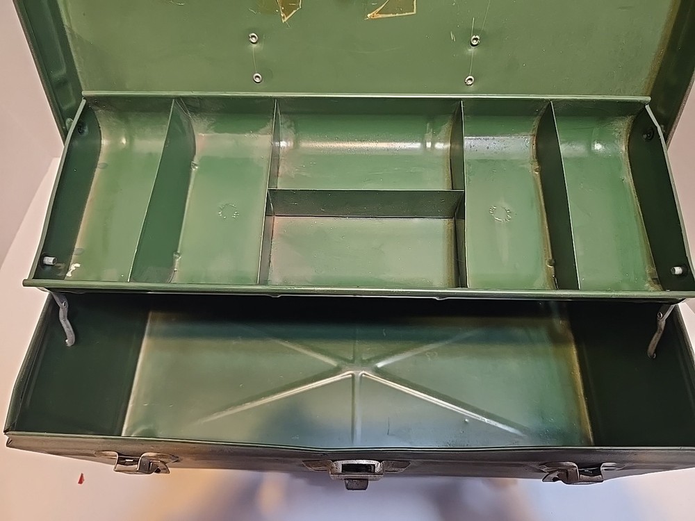 Vintage Metal Toolbox With Tray.