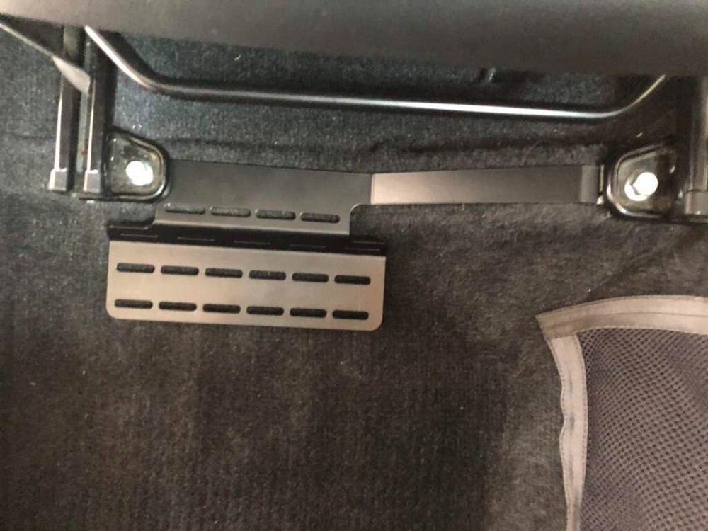 Fire Extinguisher Holder Bracket for Suzuki Jimny - Secure Mounting Solution