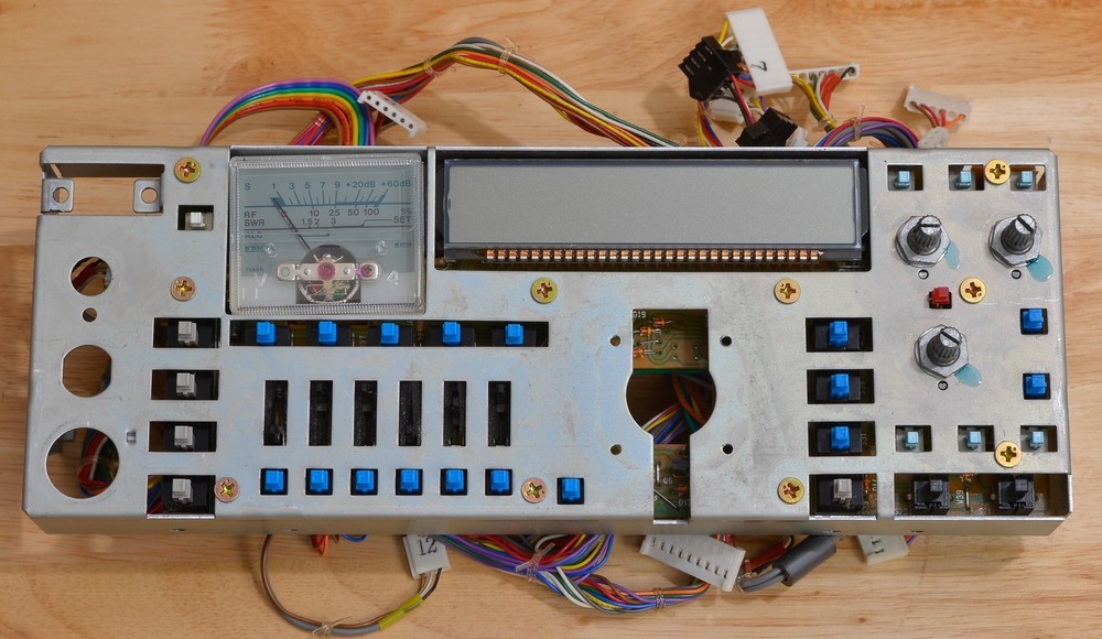 TESTED & WORKING ICOM IC-735 FRONT UNIT LCD DISPLAY & S-METER. POTS, SWITCHES