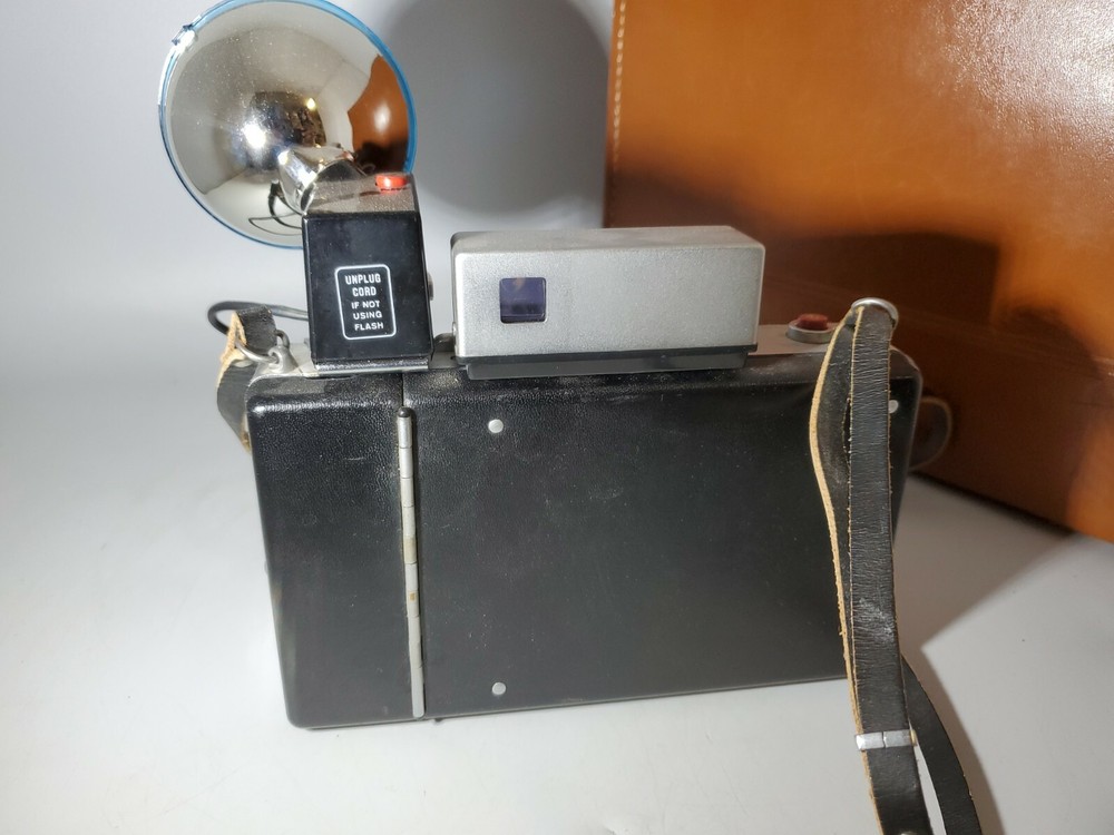 Vintage Land Camera Model 250-Flash-Leather Case