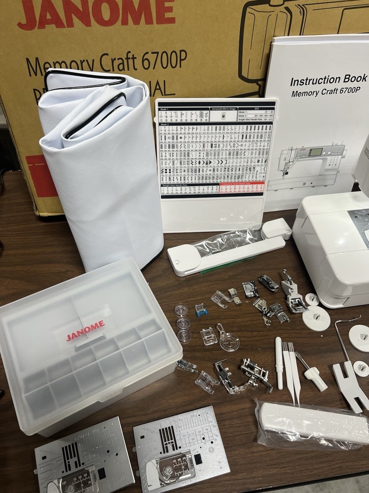 Janome 6700p Computerized Sewing and Quilting Machine with Original Box