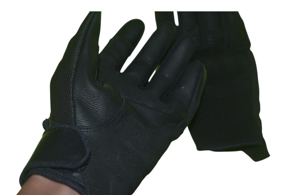 riding gloves