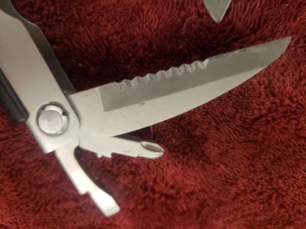 🔪🔪 Gerber Multi Tool Needlenose MP400 with scissors & Drop Point Blade 4scw