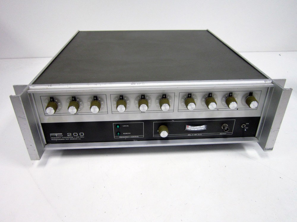 PROGRAMMED TEST SOURCES PTS 160 FREQUENCY SYNTHESIZER ~ PTS160