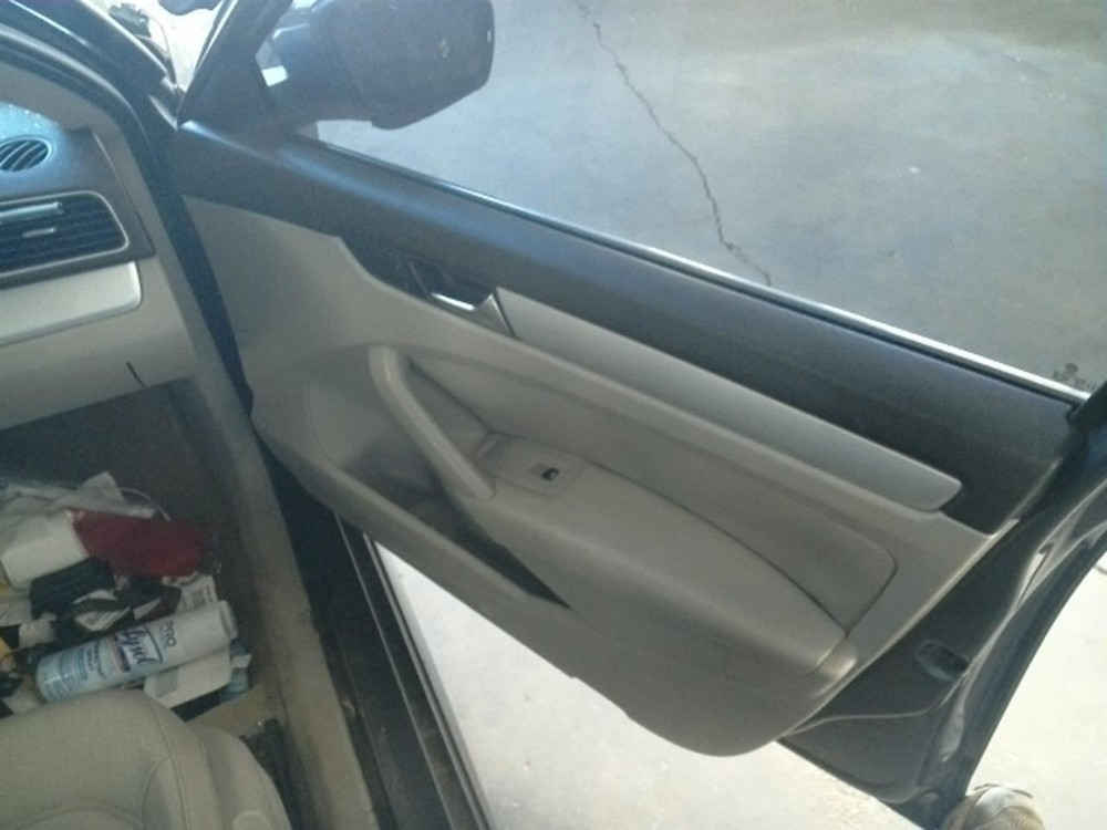 PASSAT 2013 Keys/Latches/Locks 104925627