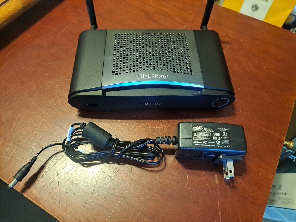 Barco Clickshare CSE-200 R9861520 Wireless Presentation System