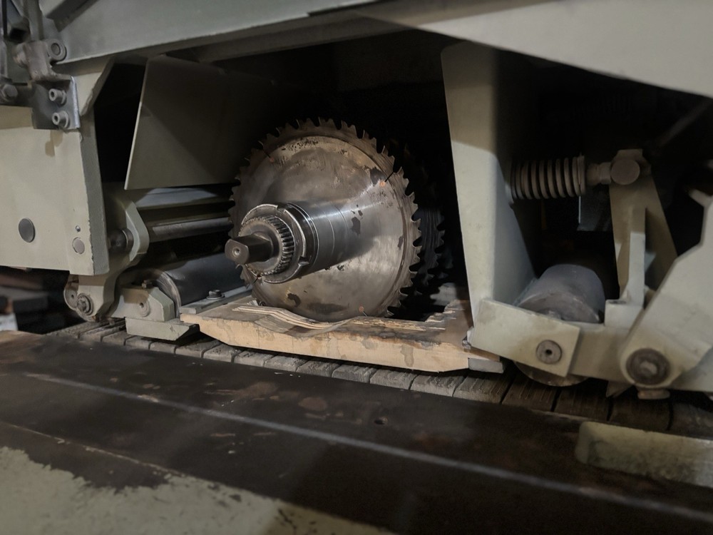 1998 SCMI M3 Rip Saw Machine