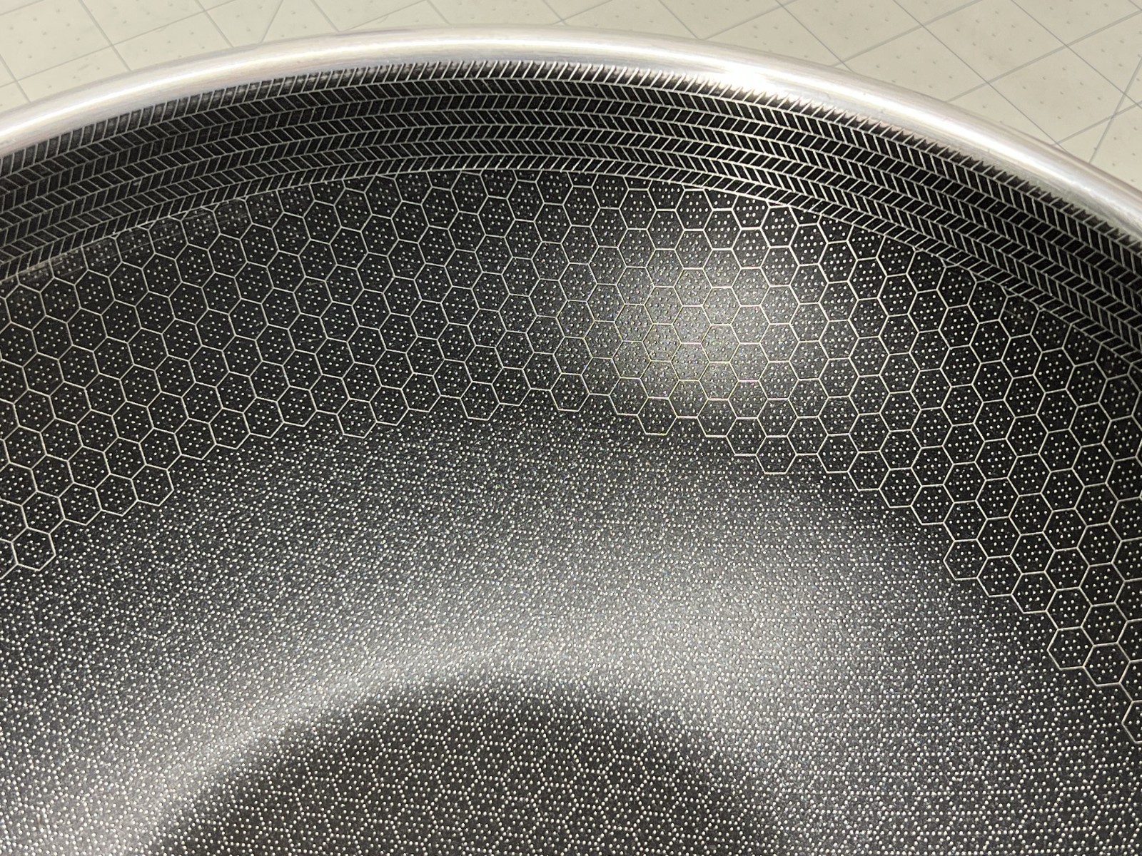 HexClad Hybrid Nonstick 12-Inch Wok Frying Pan (No Lid) - Used!