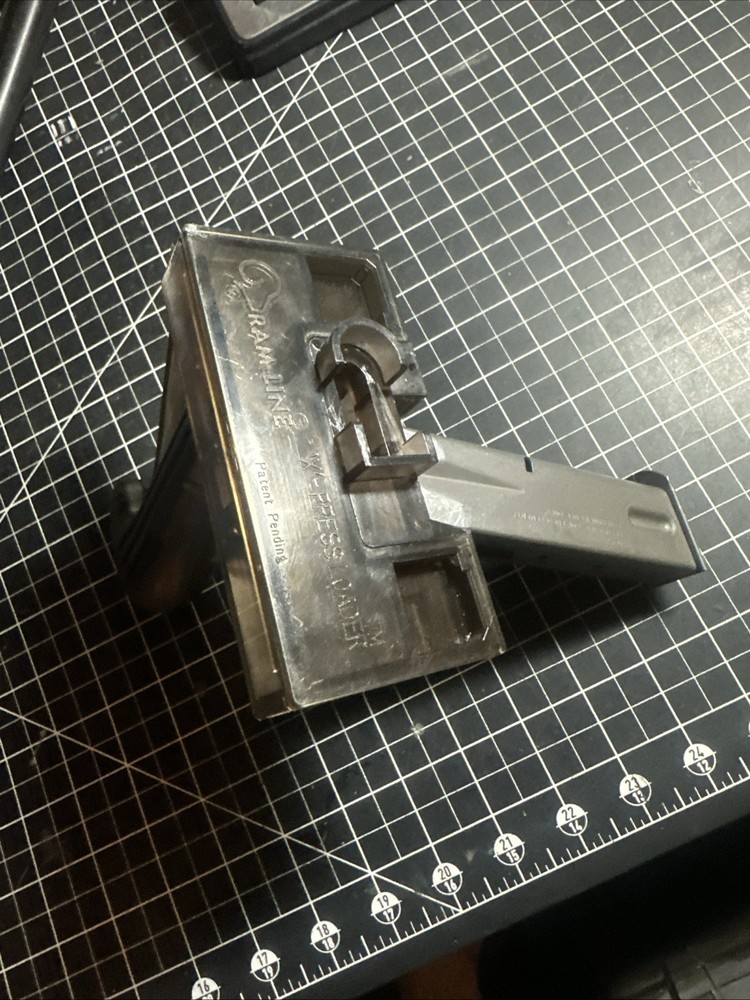 Beretta 9mm mag loader Works Please Read Description