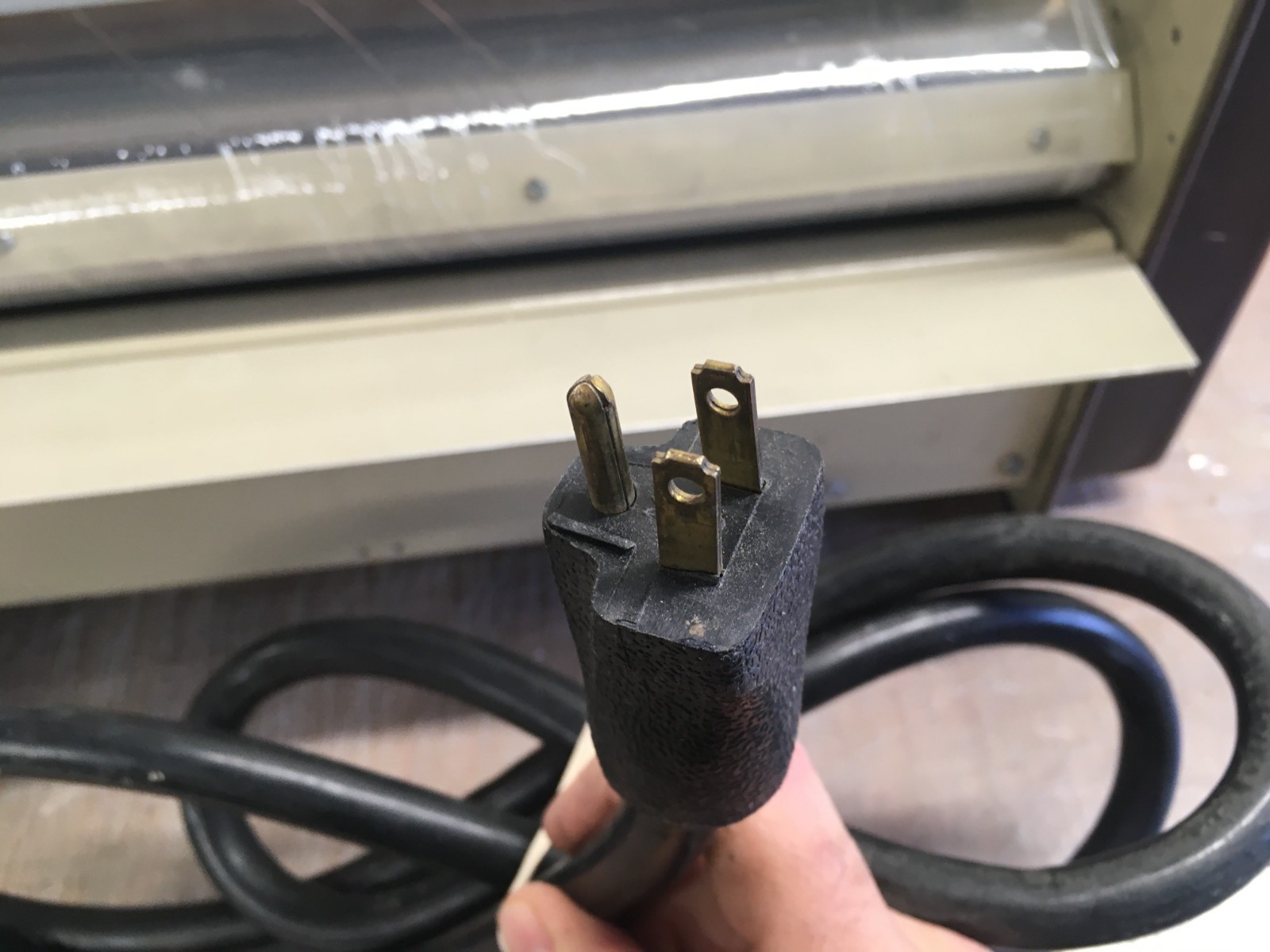 **LEDCO PREMERE 1 18-INCH COMMERICAL LAMINATOR & 2 ROLLS HD SHOP SCHOOL