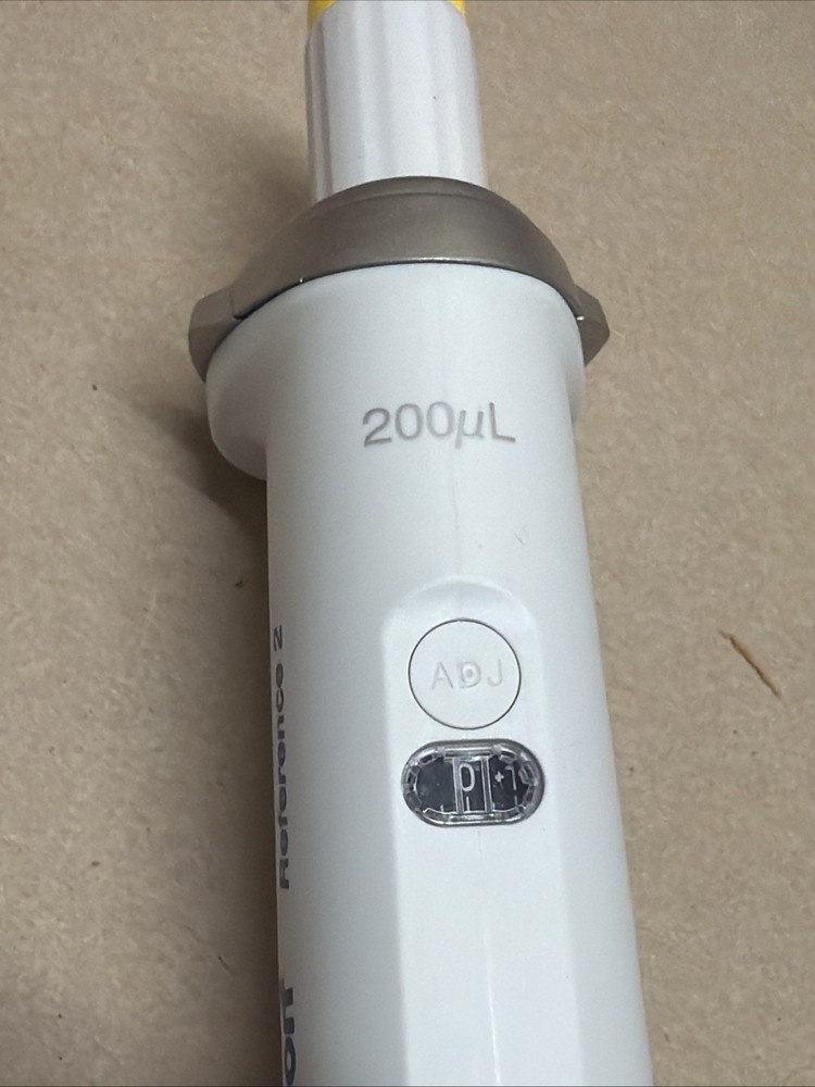 Eppendorf Reference 2 Manual Pipette Single 20-200 µL