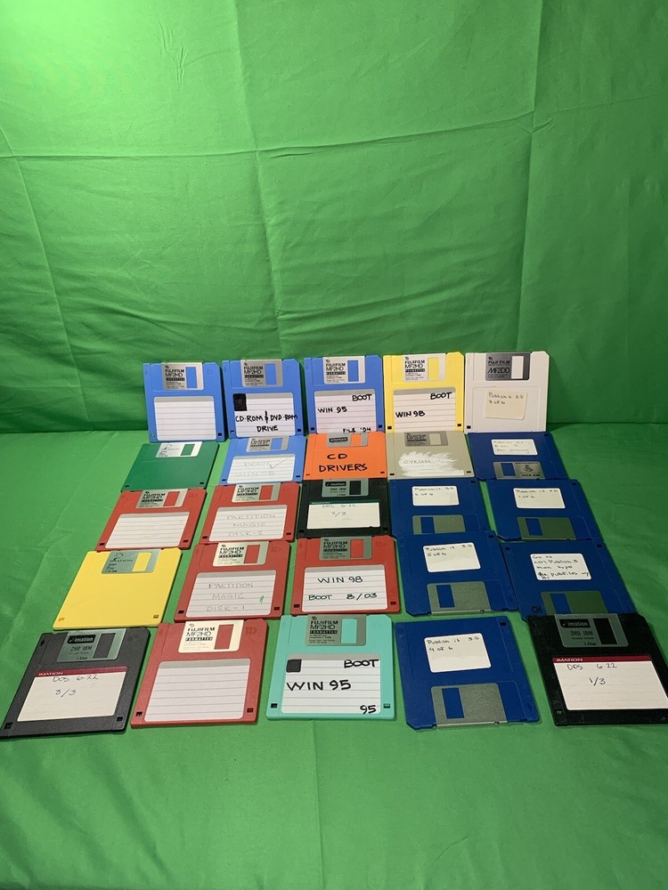 FUJIFILM & IMATION FLOPPY DISKETTES Pc Windows (25) & IOMEGA ZIP 100 (1) USED