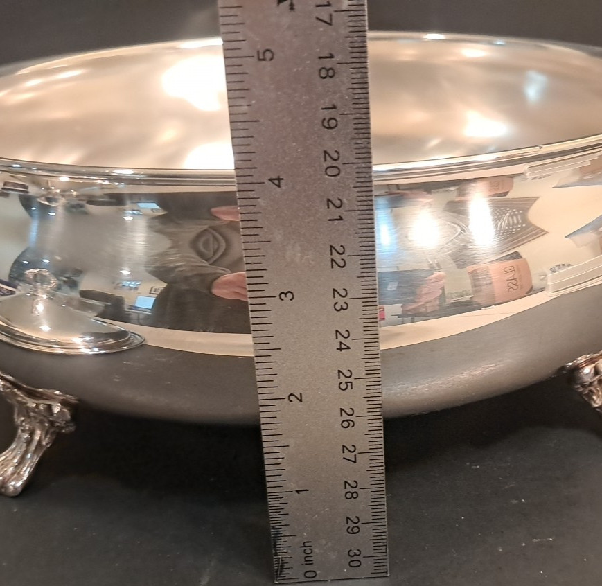 VTG Silver Plated Large Bowl/Covered Dish W/Lid & Pyrex Glass bowl insert