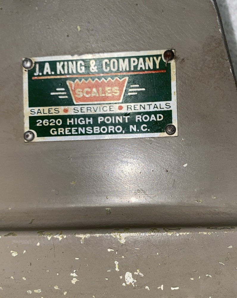 J.A. KING CO Mechanical Sample Cutter MODEL 3090AC