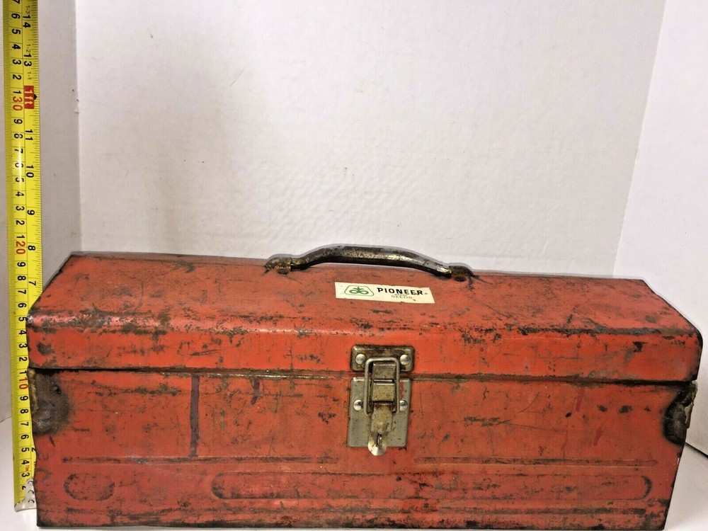 Vintage Toolbox Tool Box With Tray Solid Red FULLY FUNCTIONAL Extra Storage Auto