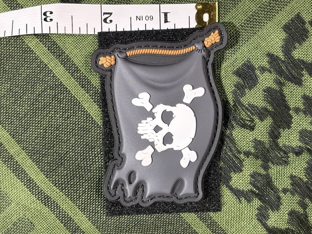 PvC Pirate Flag Moral Tactical Hook And Loop Patch High Quality Rubber 3d