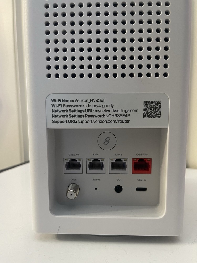 Verizon Router - CR1000B Router + Power Cable