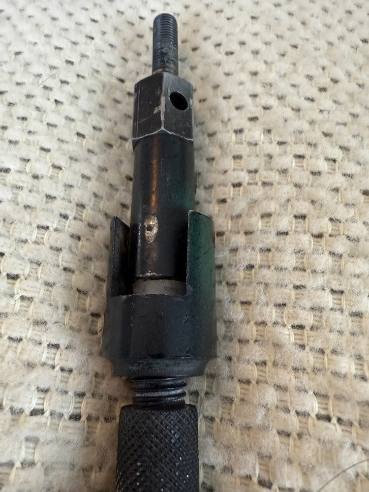 Compound Bow Stabilizer Bar with Knuckle