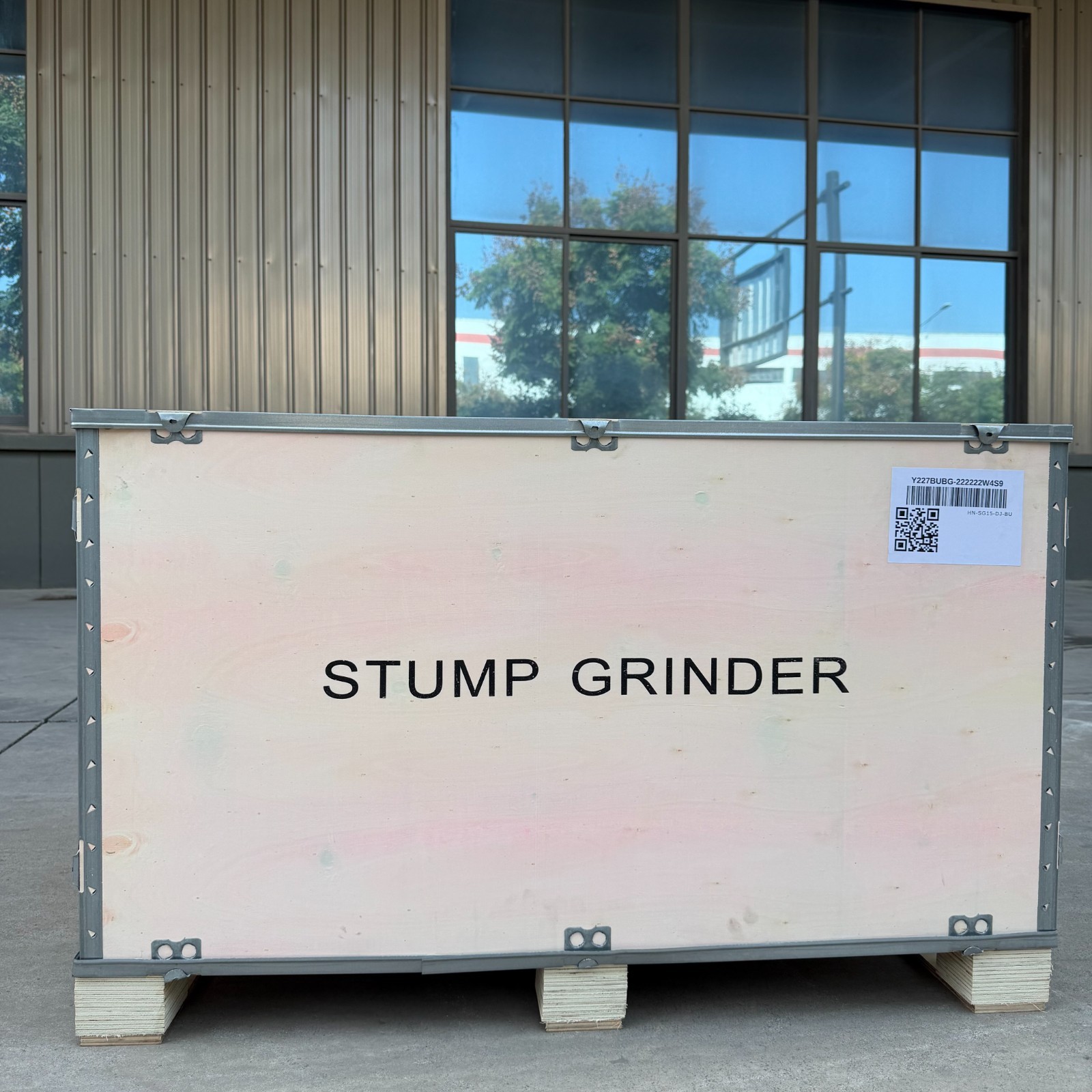 15HP Stump Grinder, 420cc 15'' Cutting Height/10'' Cutting Depth, Electric Start