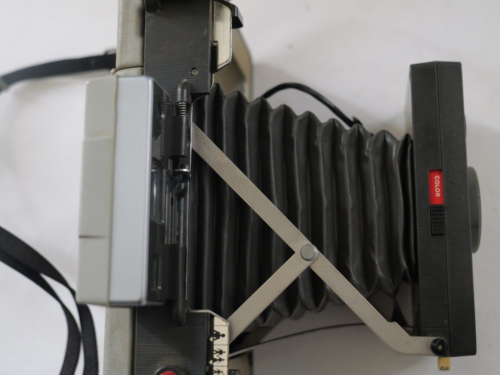 Polaroid 103 Automatic Land Camera Untested