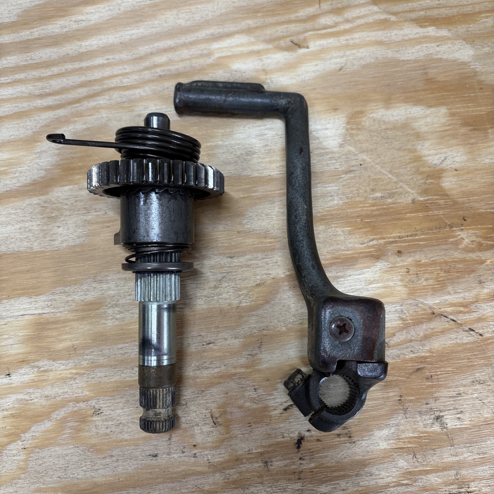 Honda 96-2000 FourTrax 300 Kick Starter And Spindle 28213-HC4-000 28250-HM5-850