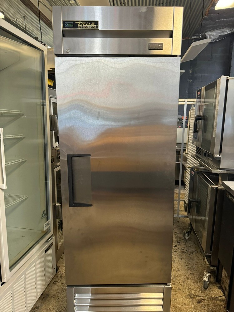 True T-23HC 27" Solid Door Reach-in Refrigeration