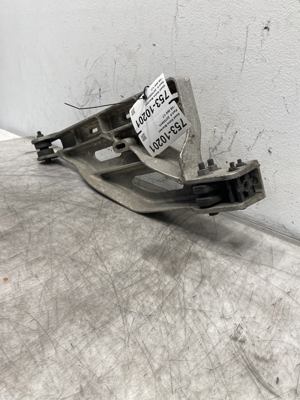 Volvo Frame Brackets 22755810 (753-10201)