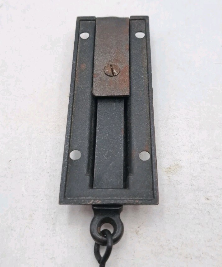 Antique Spring Loaded Latch Chain Pull Japanned Surface Mount Door Hardware