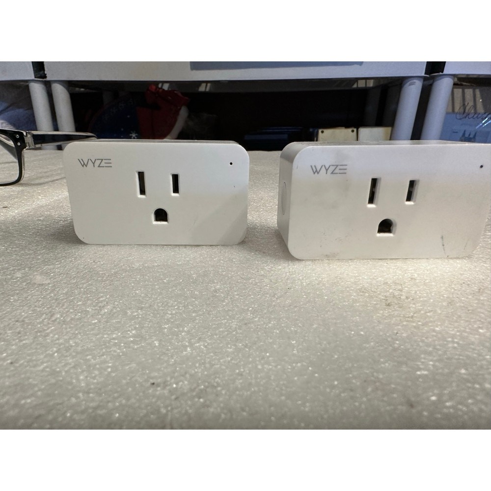 Smart plugs and wifi extender
